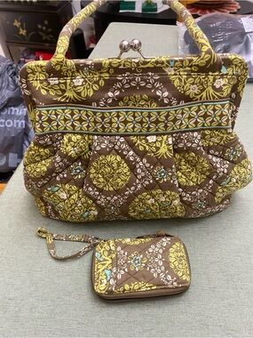 Vera Bradley Retired SITTIN' IN A TREE” Kisslock Quilted Shoulder Bag & Wristlet